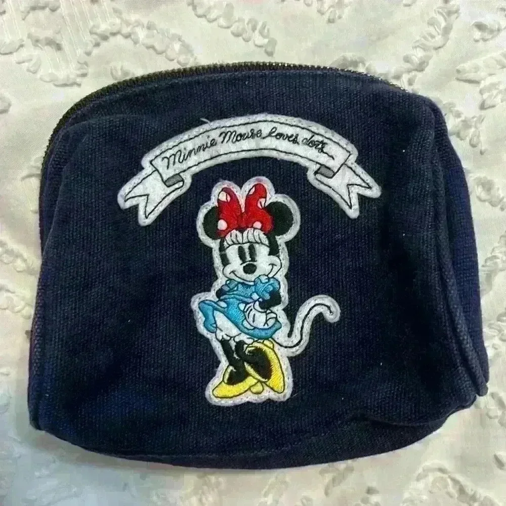 Minnie Mouse Loves Dots change purse